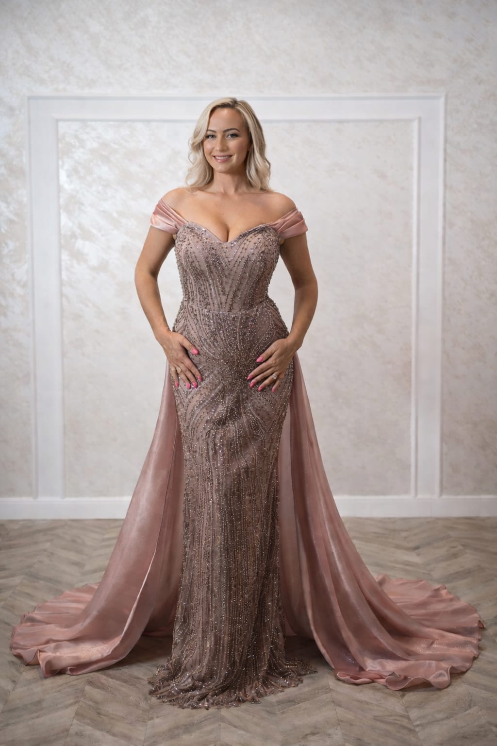 Rochia Cleo - Rochie eleganta roz pudra cu trena detasabila