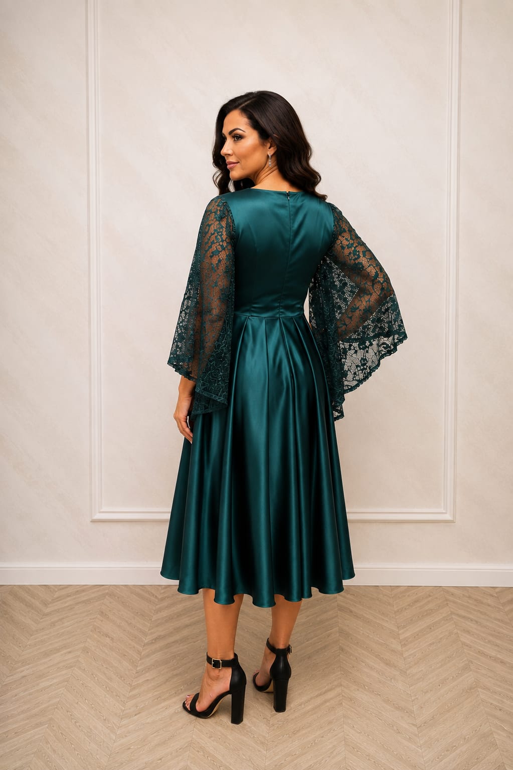 Rochia Male midi - Rochie lungime midi din satin si maneci din dantela