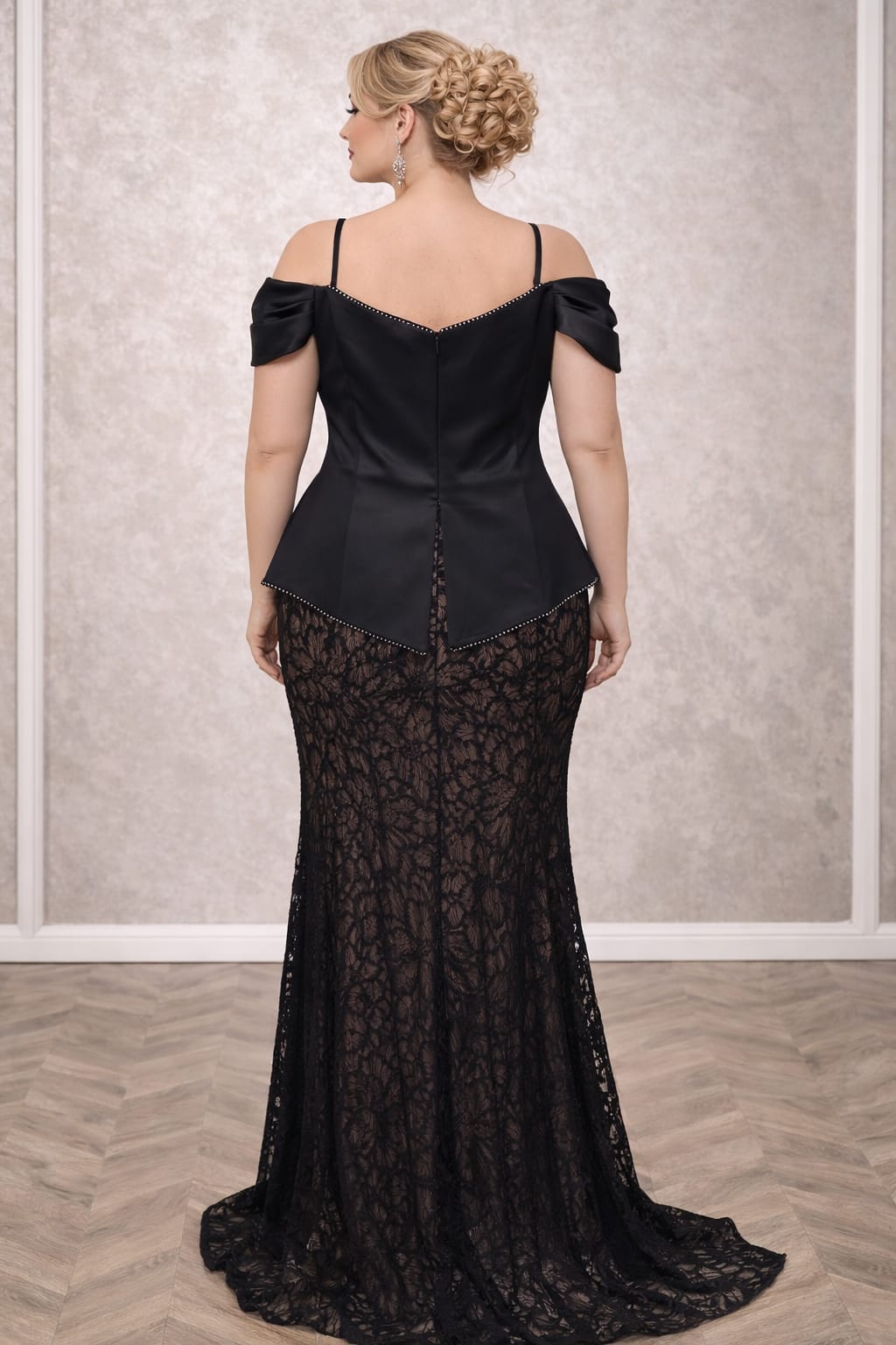 Rochia Regina – Rochie lunga eleganta din dantela si tafta, cu bretele cazute pe umeri, croi sirena