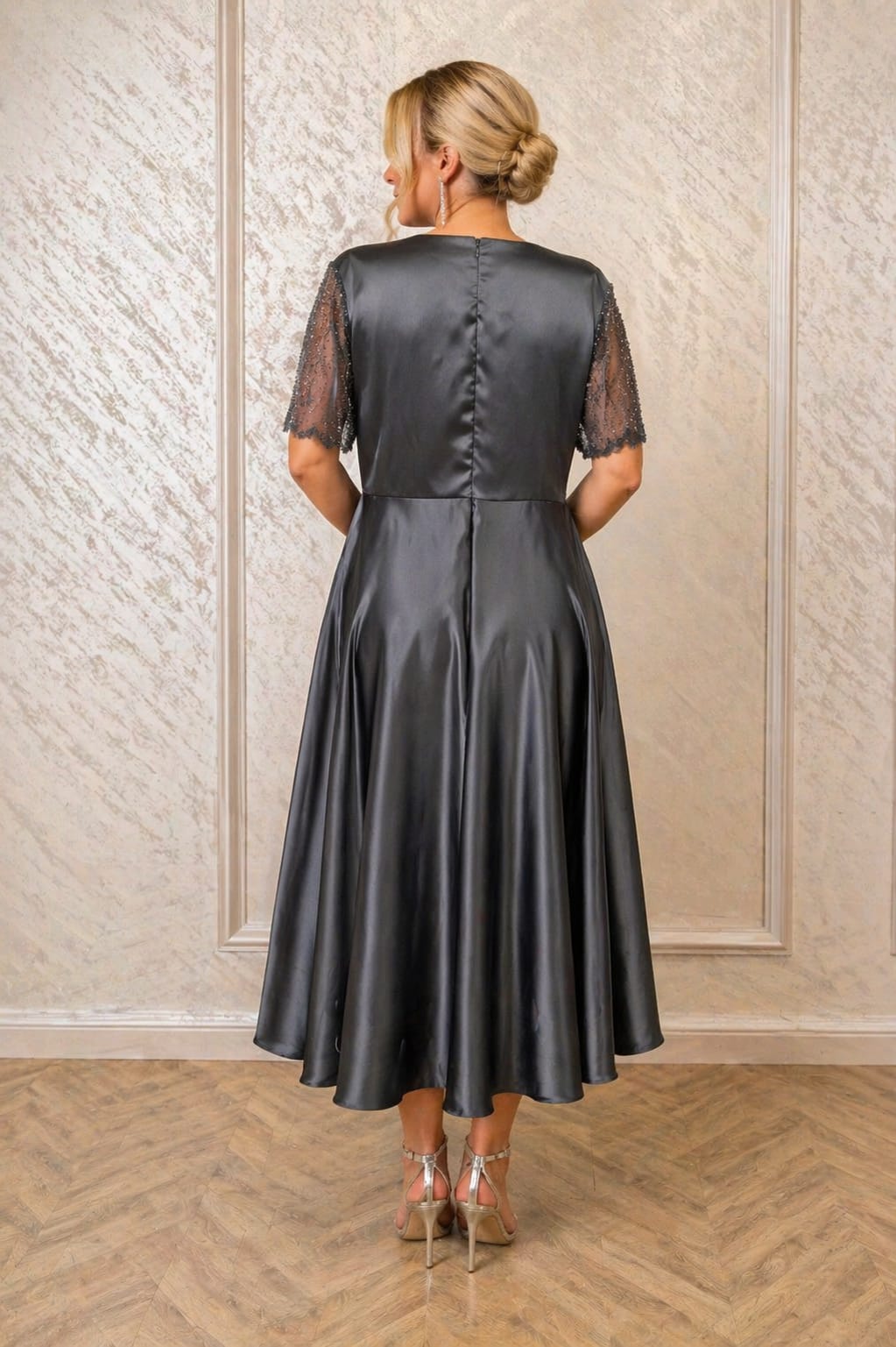 Rochia Almona – Rochie eleganta midi pentru marimi mari, rafinata si feminina