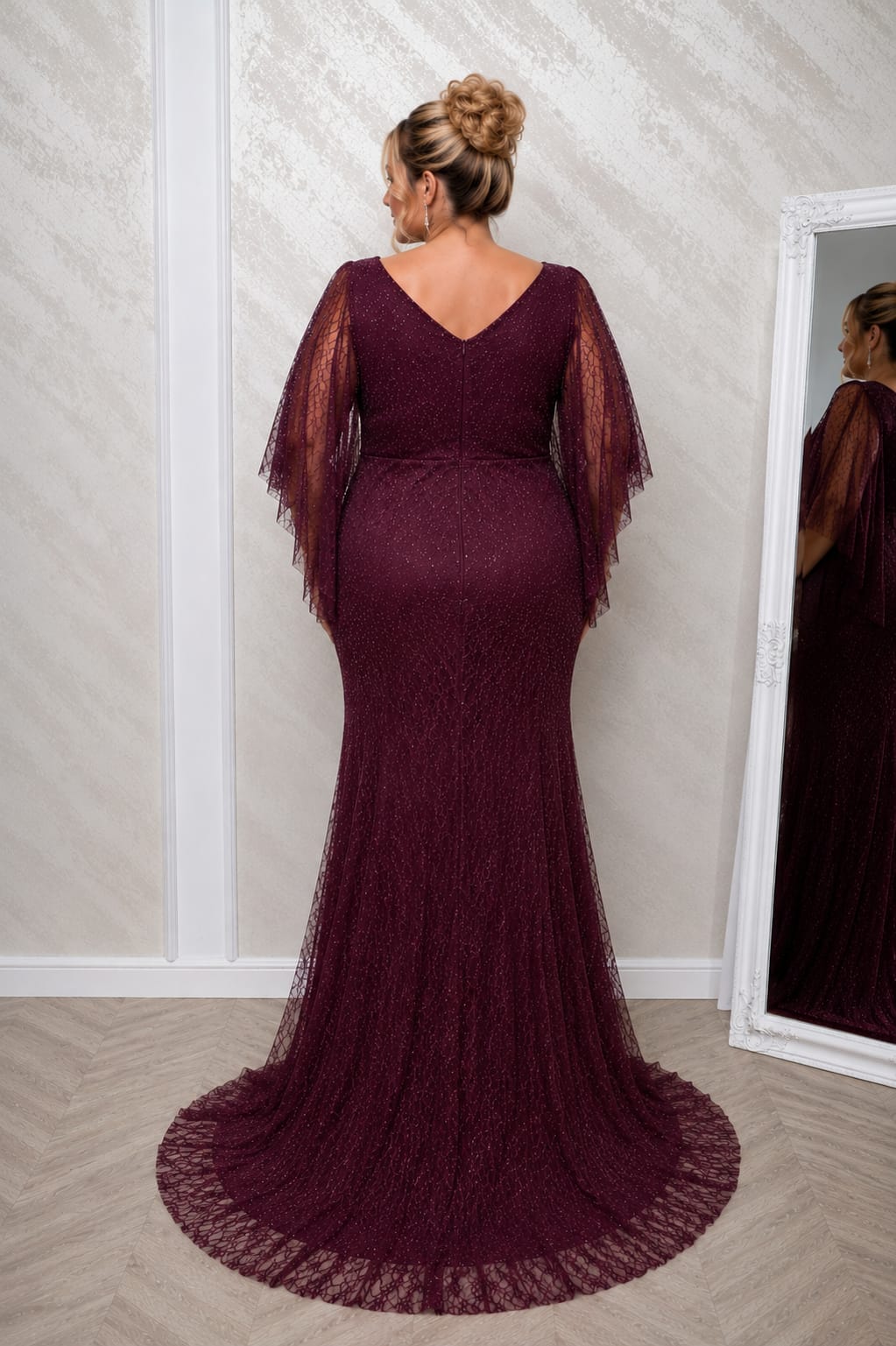 Rochia Lana – Rochie eleganta lunga  din dantela Chantilly plus size, croi sirena disponibila in mai multe nuante
