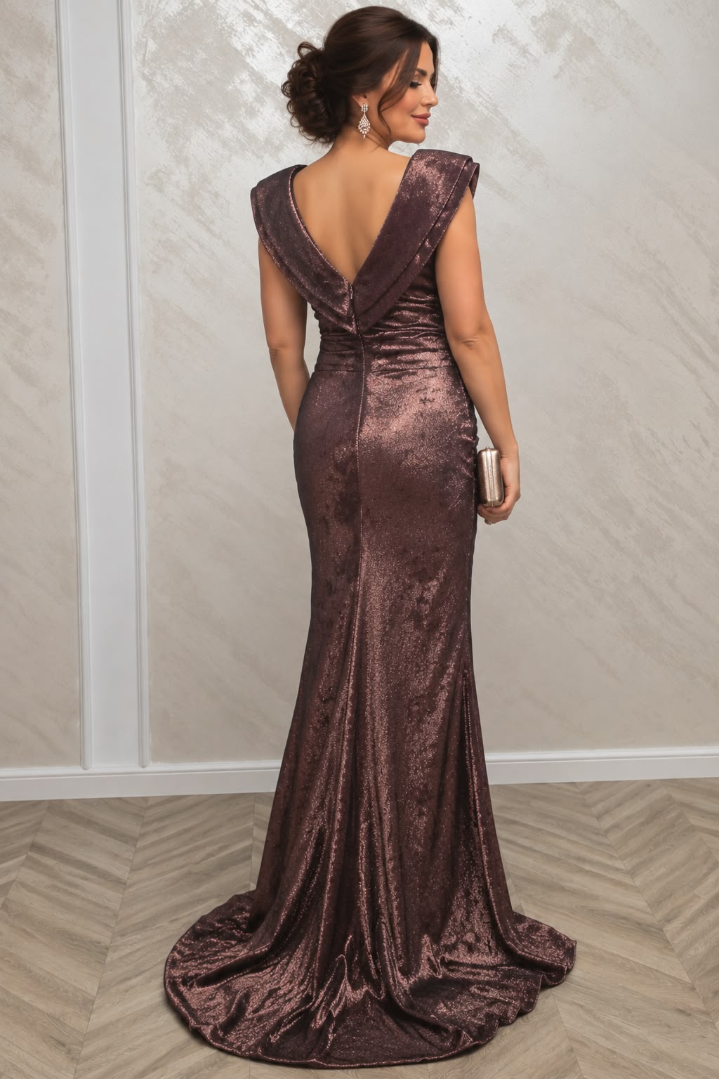 Rochie Decolte- ciocolatie cu drapaje si perle