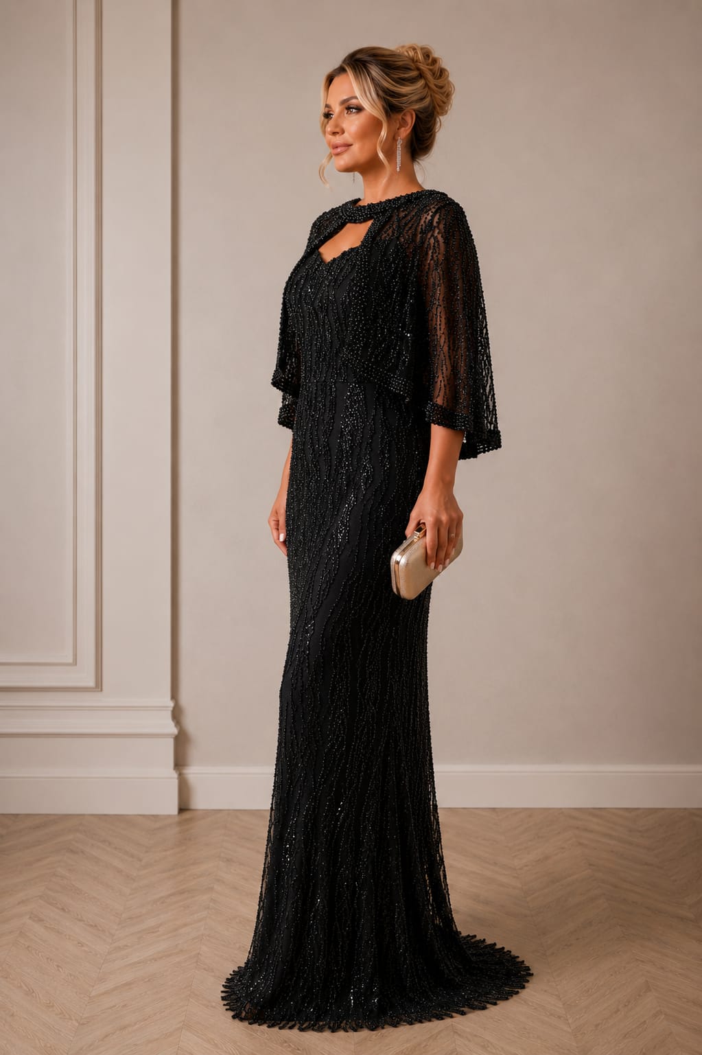 Rochia Royale – Rochie lunga cu capa detasabila in nuanta bej/auriu si negru