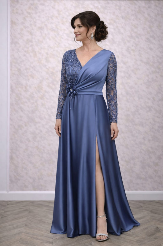 Rochia Oris - Rochie eleganta lunga din satin albastru cu slit pe picior si maneci din dantela