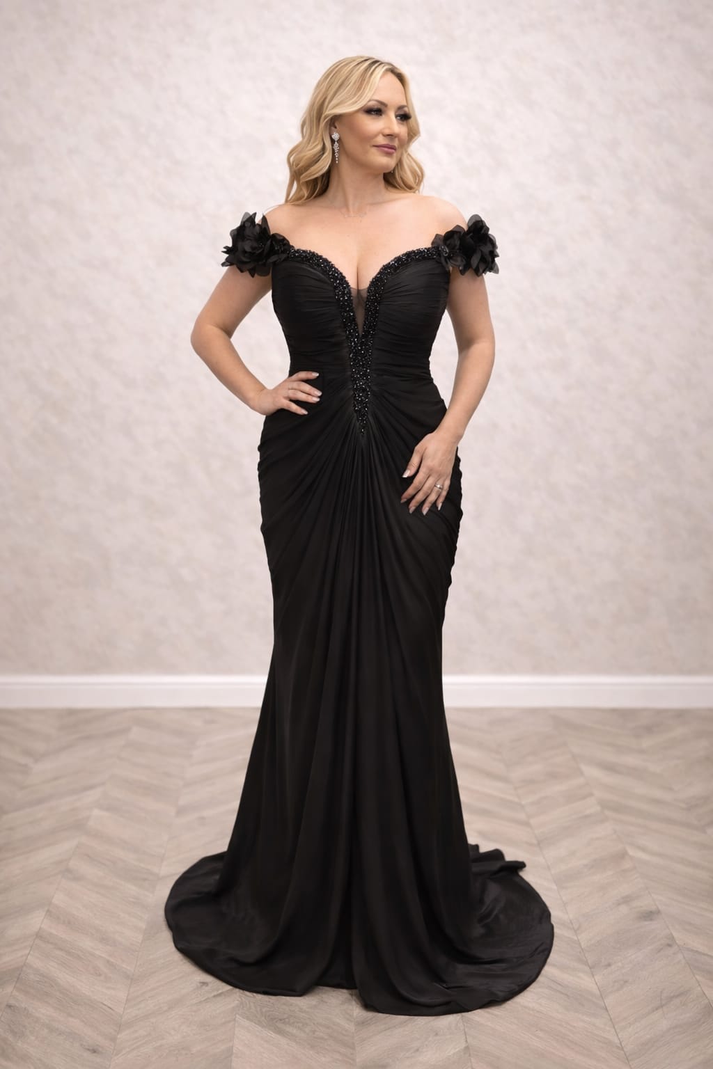 Rochia Nisa Lux – Rochie lunga neagra sau ciocolatie cu drapaje si decolteu spectaculos
