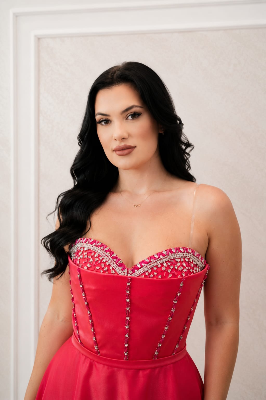 Rochia Barbie – Rochie  eleganta din satin lichid cu corset si pietre sclipitoare