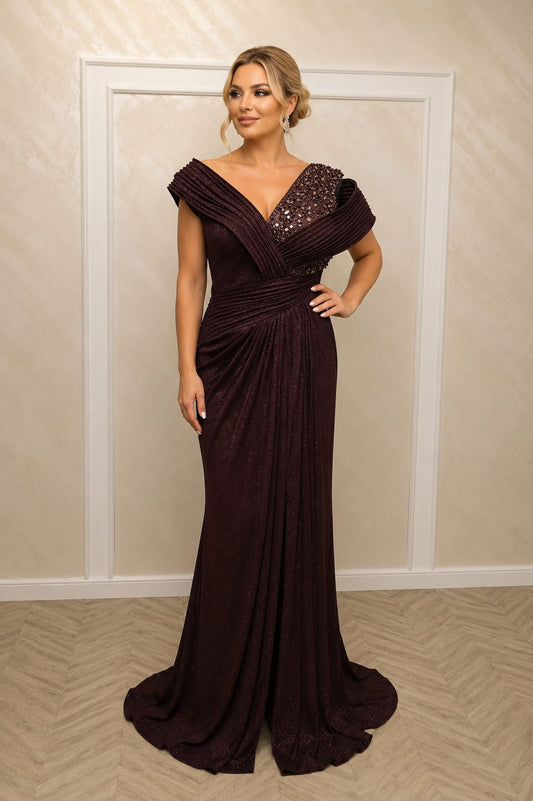 Rochia Paula – Rochie pentru evenimente neagra sau ciocolatiu  din material elastic cu drapaje elegante si detalii straucitoare