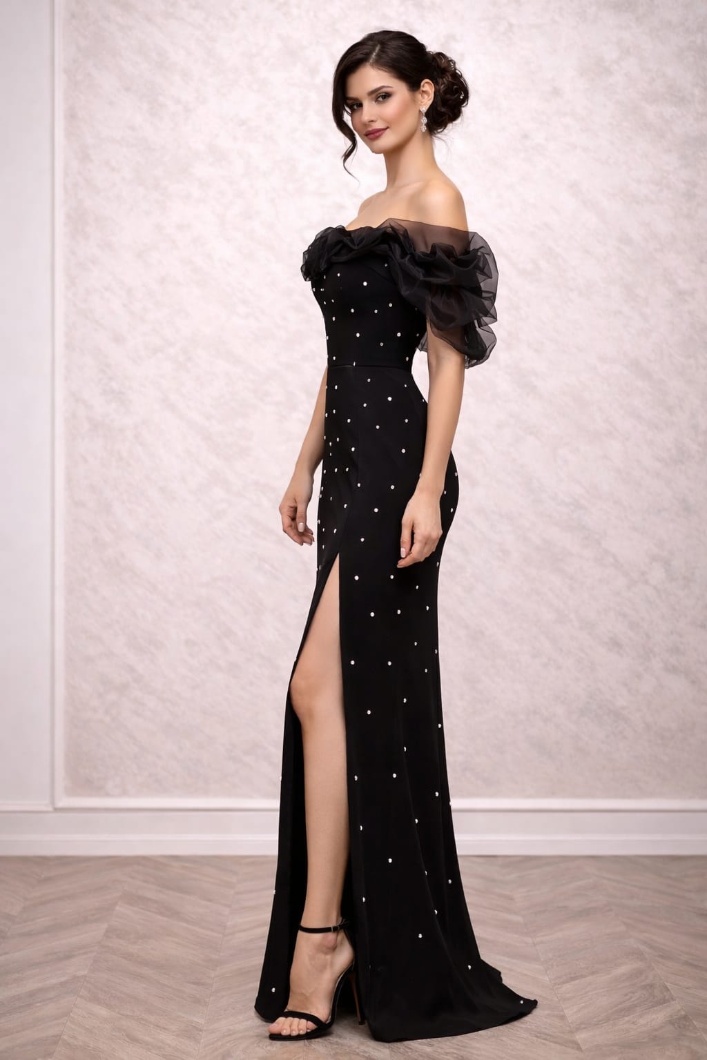 Rochia Muse - Rochie eleganta lunga neagra cu perle si slit pe picior