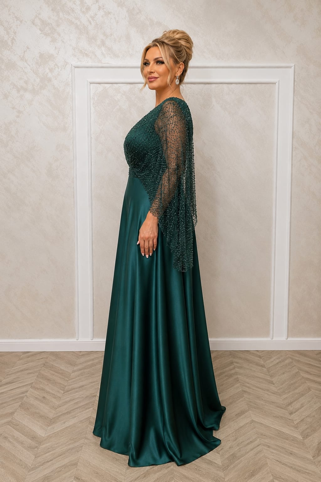 Rochia Luxo - Rochie lunga din satin si maneci fluide din dantela disponibile in mai multe nuante