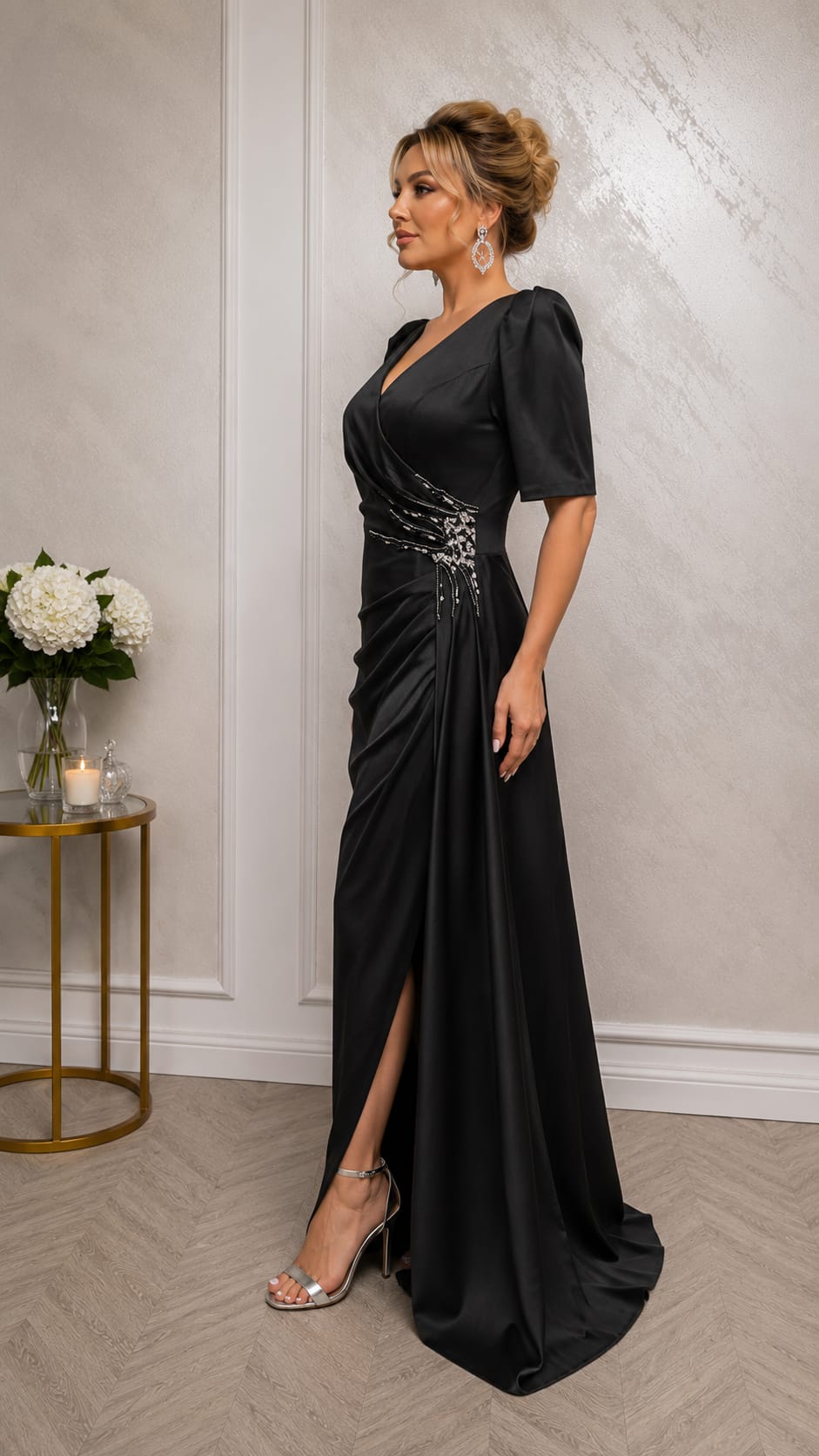Rochia Tatiana – rochie lunga din satin premium cu maneci 3/4 ,drapaje care avantajează silueta in nuante de verde smarald si capuccino
