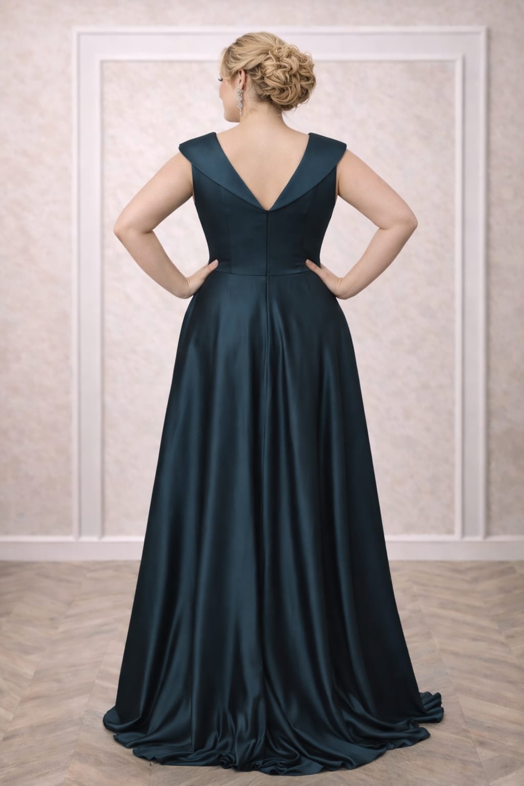 Rochia Lorena – Rochie eleganta lunga in nuante capuccino , negru , turcoaz din satin cu slit pe picior